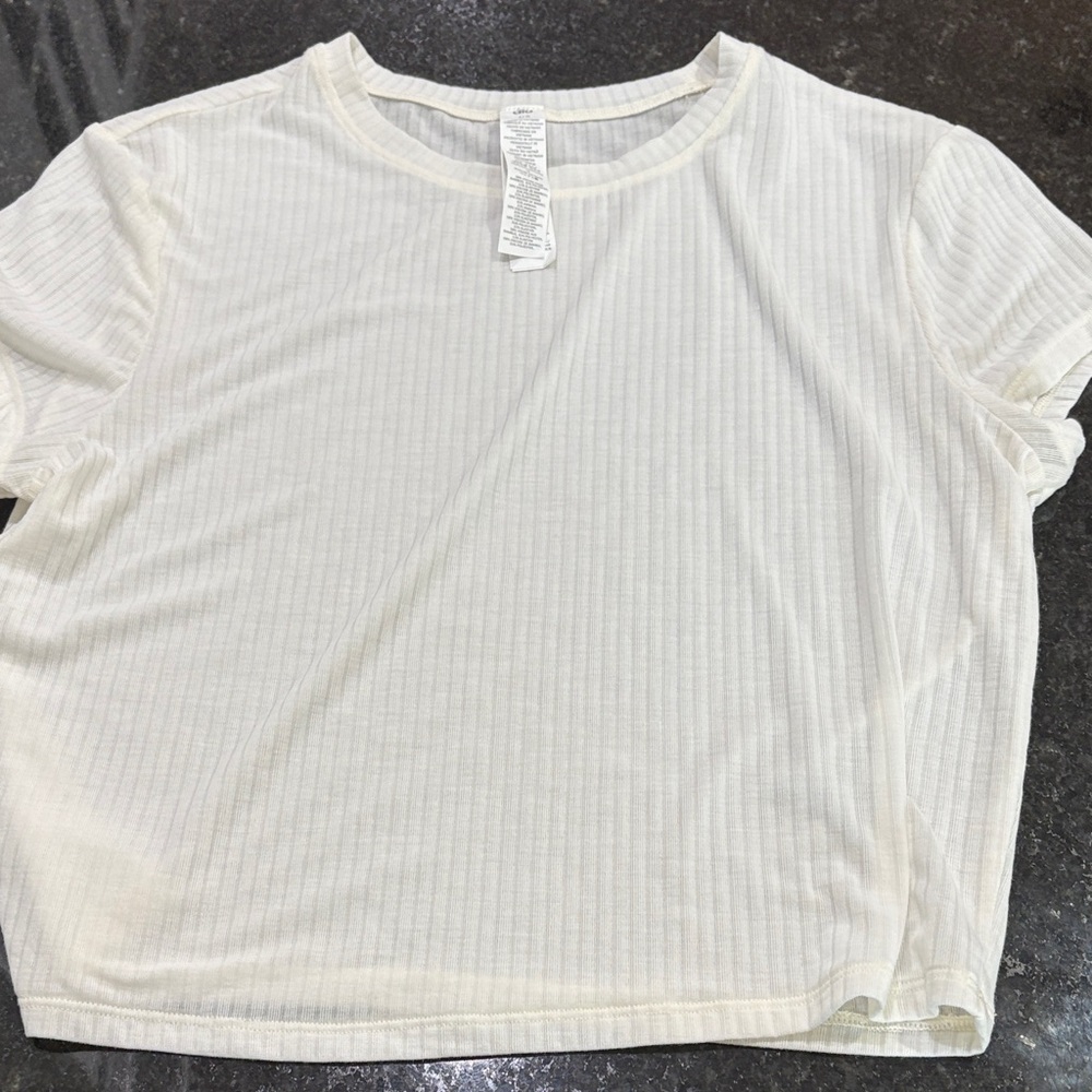 ALO Yoga Cream Ribbed Short Sleeve lightweight tee